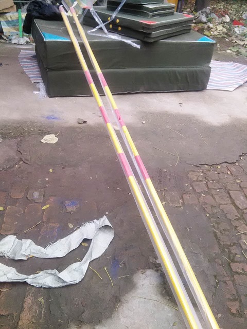 比赛跳高横杆